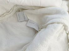 Load image into Gallery viewer, Rachel Ashwell couture new white Matelasse ottoman slipcover