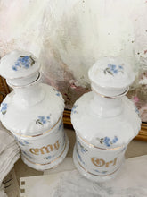 Load image into Gallery viewer, Vintage German oil and vinegar set