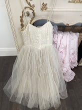 Load image into Gallery viewer, Vintage ballet tutu