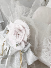 Load image into Gallery viewer, Handmade silk wreath bow