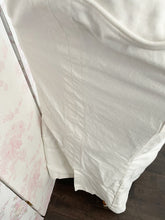 Load image into Gallery viewer, Custom tailor made white denim chair slip with piping