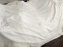 Load image into Gallery viewer, Stunning antique linen lace cut work extra long tablecloth