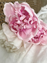 Load image into Gallery viewer, Bouquet of 3 real feel peony stems
