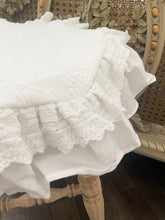 Load image into Gallery viewer, 12” Matelasse linen and lace stool slip