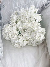 Load image into Gallery viewer, Beautiful bouquet of white real feel hydrangea
