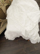 Load image into Gallery viewer, Pair lace linen gauze ruffle king shams