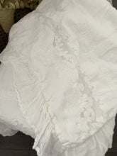 Load image into Gallery viewer, Pair lace linen gauze ruffle king shams