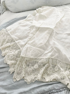 Bella notte ivory linen Olivia lace sham