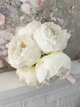 Load image into Gallery viewer, Bouquet half dozen real feel peonies